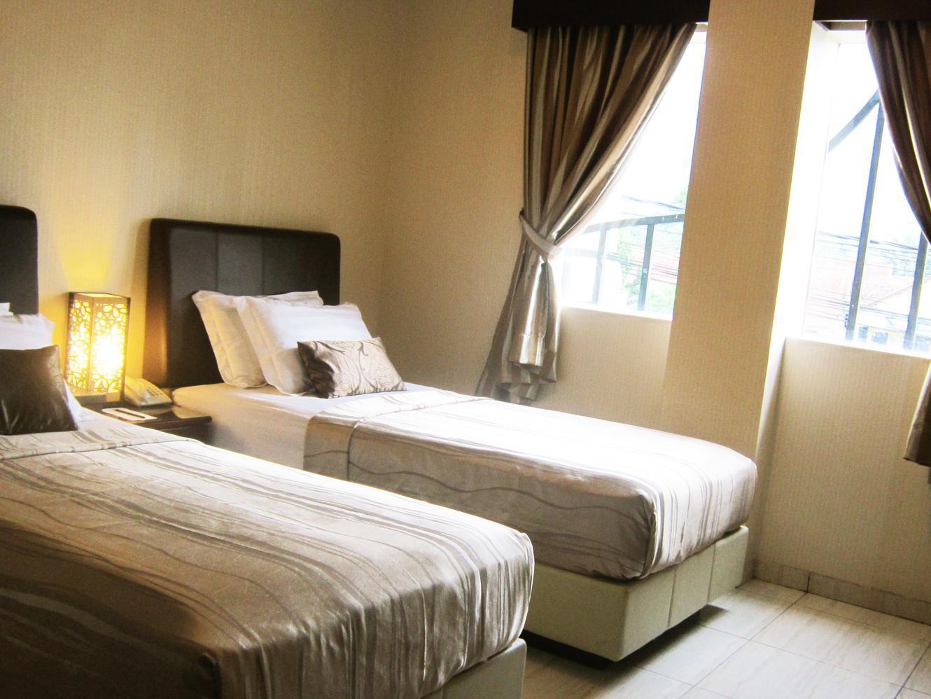 Hotel C3 Semarang Luaran gambar