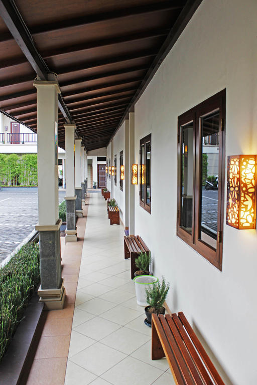 Hotel C3 Semarang Luaran gambar